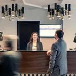 Mercure Arc De Triomphe Etoile Hotel