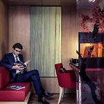 Mercure Arc De Triomphe Etoile Hotel 4*
