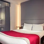 Hotel Mercure Arc De Triomphe Etoile