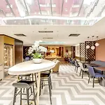 Mercure Paris Arc De Triomphe Etoile