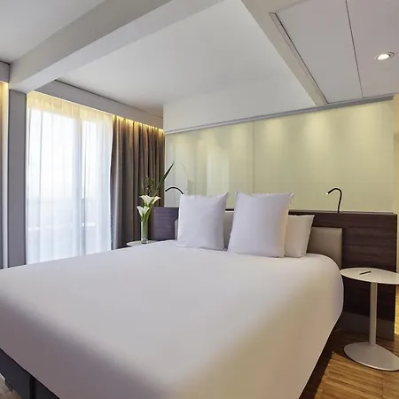 Hotel Mercure Arc De Triomphe Etoile Parigi