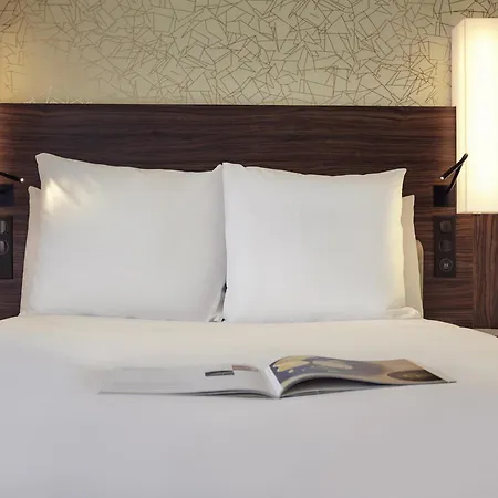 Hotel Mercure Arc De Triomphe Etoile Parigi