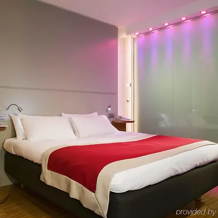 Mercure Arc De Triomphe Etoile Hotel Parigi