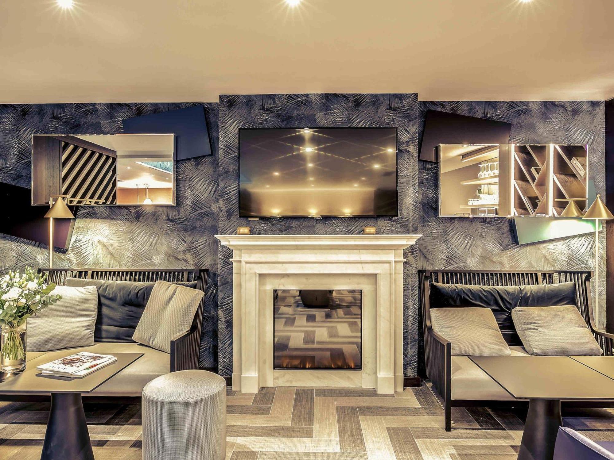 Mercure Arc De Triomphe Etoile Hotel 4*