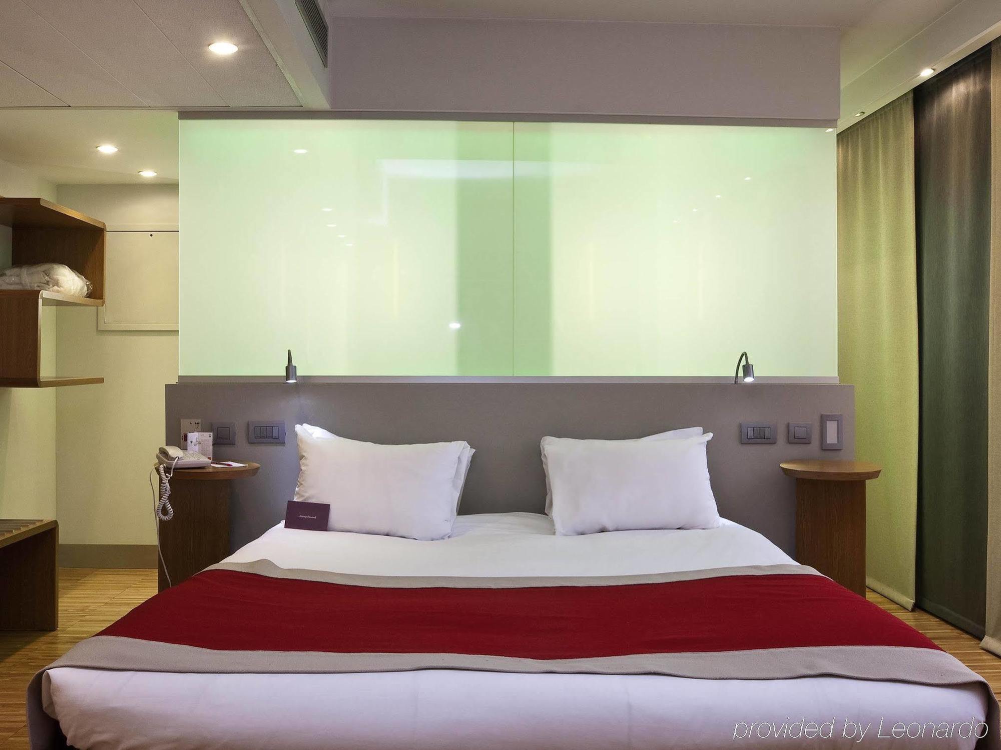 Mercure Arc De Triomphe Etoile Hotel Parigi